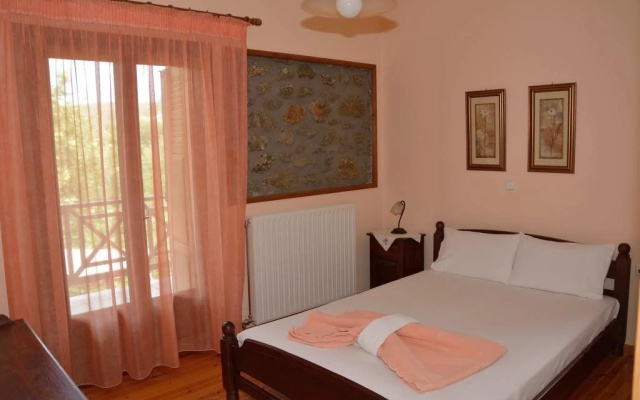 Evrostini Guest House