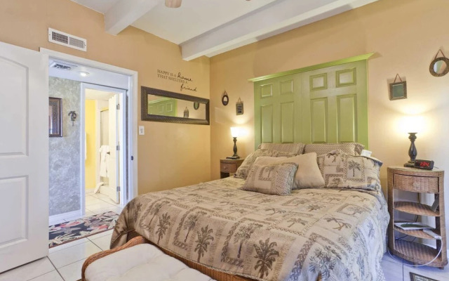 Aquarius Condominium 302