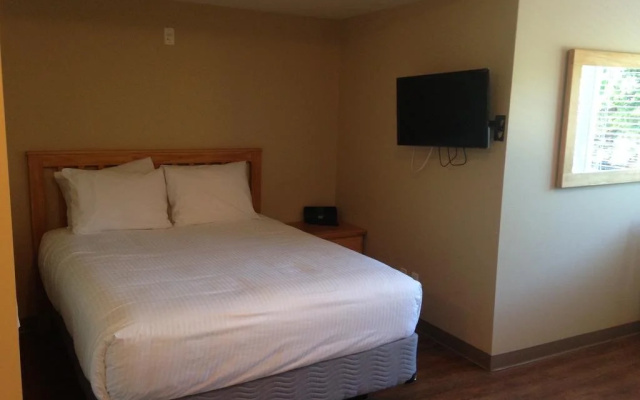 Thornton Motel
