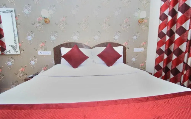 Hotel Nayaab Comforts by OYO Rooms