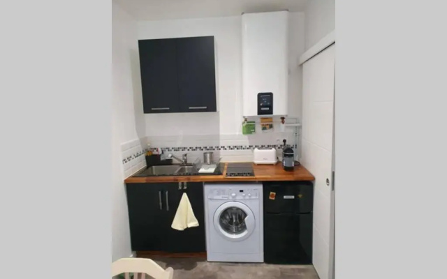 Studio Idealement Situe Au Calme (Adults Only)