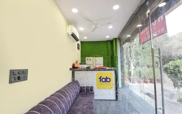Fabhotel Yash Residency