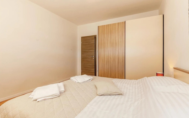 Beautiful Home in Crikvenica With Wifi and 2 Bedrooms