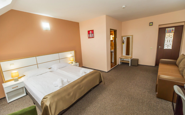 Long Street Hotel