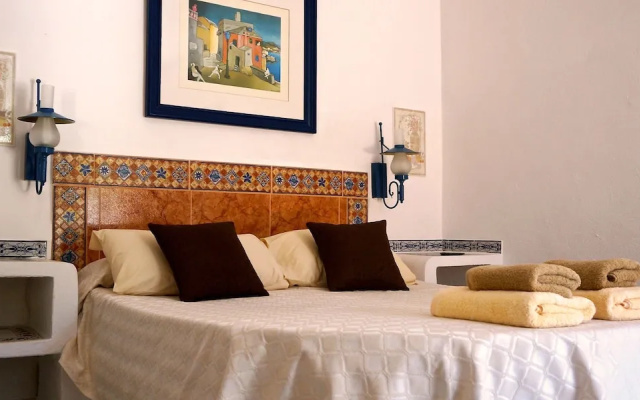 Granada Apartments
