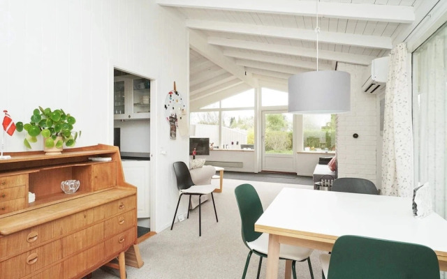 4 Star Holiday Home in Dronningmolle