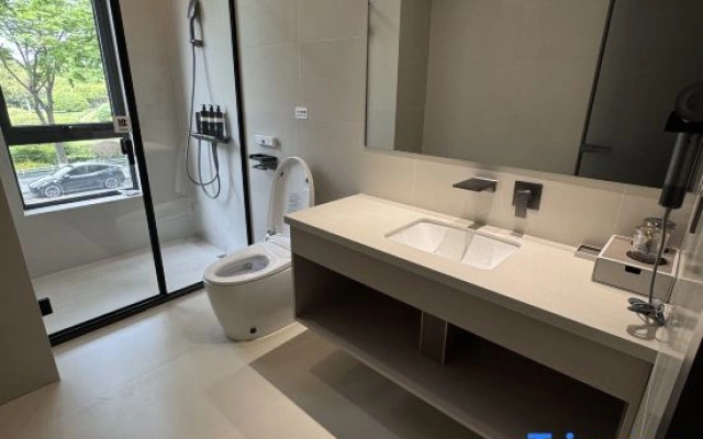 Ningbo Haibo Hotel (Tianyi Square Chenghuangmiao Subway Station)