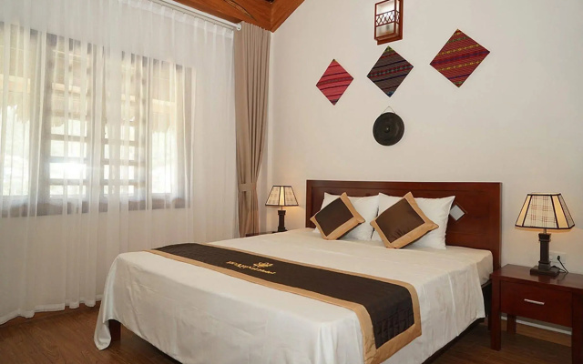Hoa Binh Hotel