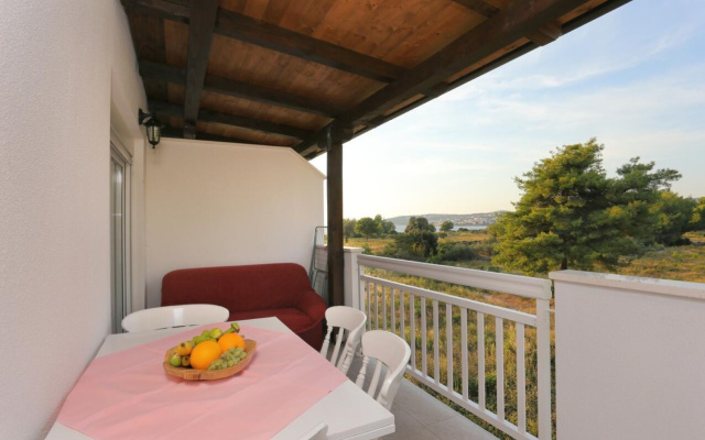 Apartment Lias 2 - with restaurant: A11 Rogoznica, Riviera Sibenik