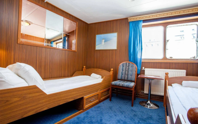 Anedin Hostel