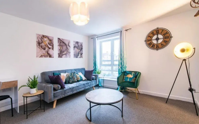 Apartment - Sleeps 2 - Parking - City Centre Close