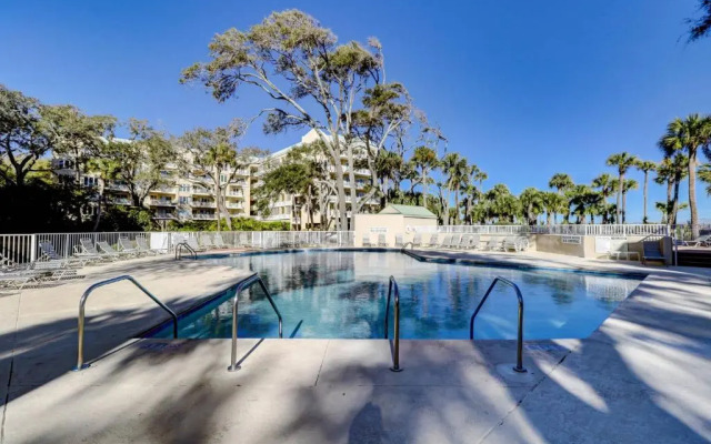 710 Barrington Park