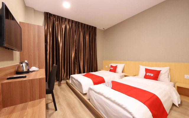 HOTEL 101 Ulu Tiram