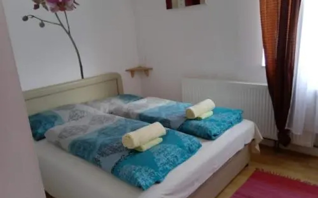 Bed and Breakfast KONOBA JURE