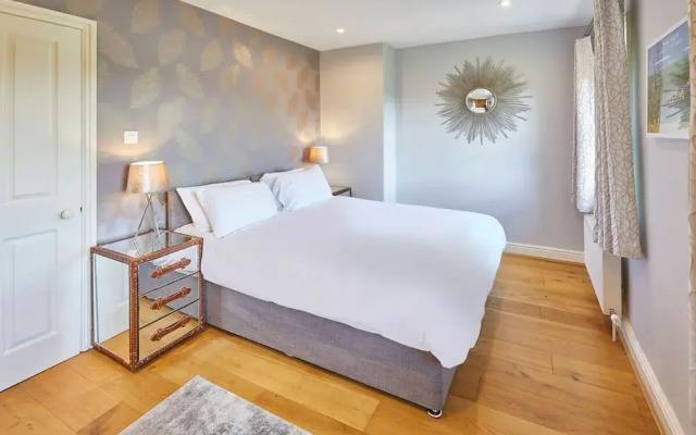 Host Stay River View