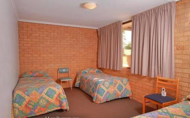 Morayfield Motel in Lawnton, Australia from 112$, photos, reviews - zenhotels.com guestroom