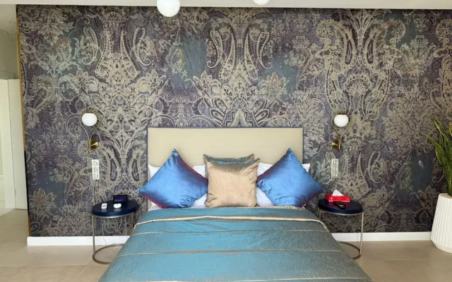 Villa Italia Somone Luxury Hotel
