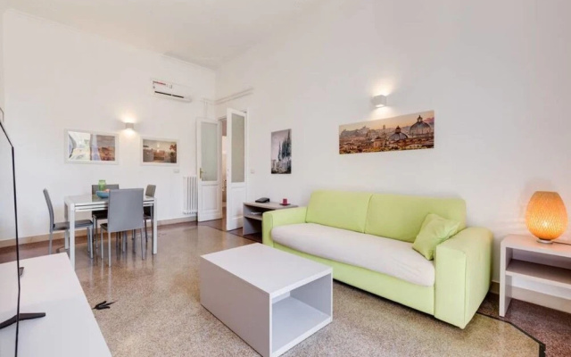 Bright and Modern 2 bed Flat in Prati