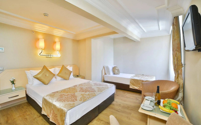 The Time Hotel Old City
