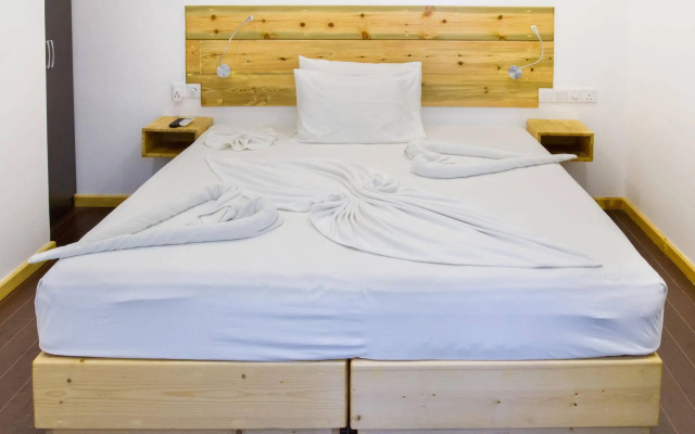 Отель Royal Pearl Inn
