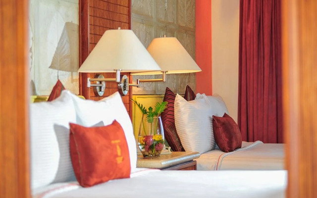Hotel Tamarindo Diria Beach Resort
