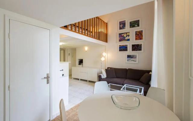 SUEDE PROMENADE Duplex apartment at 1 min from the sea 2 baths