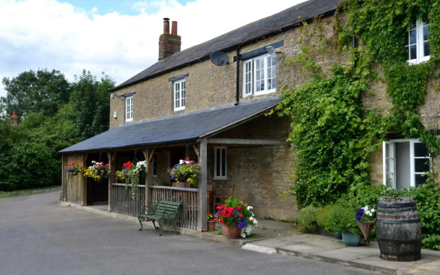 The Highwayman Hotel
