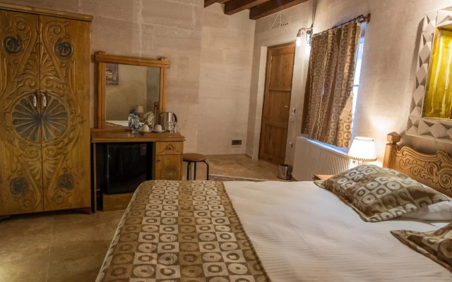 Grand Elite Cave Suites