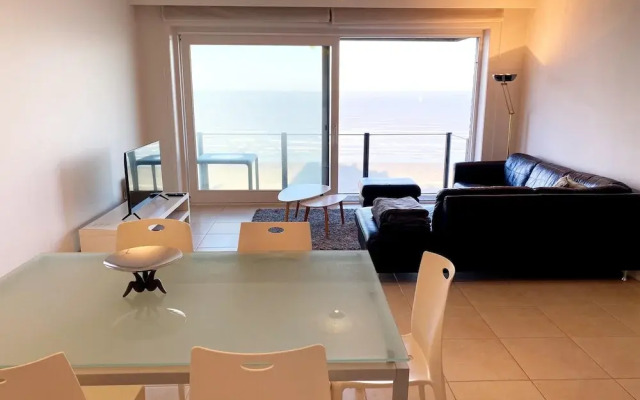 Apartment in Nieuwpoort by the Beach