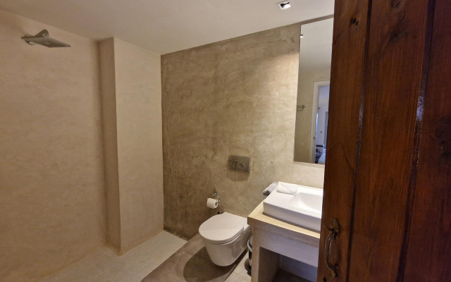 Galaxy Suites & Villas