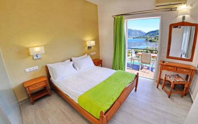 Vliho Bay Suites & Apartments