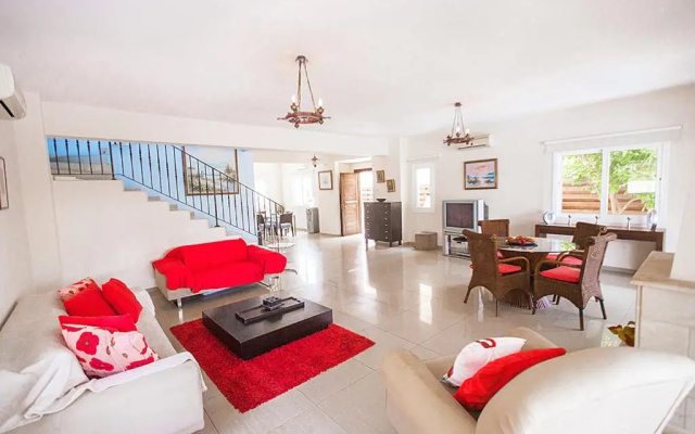 Tranquility 4 bedroom villa