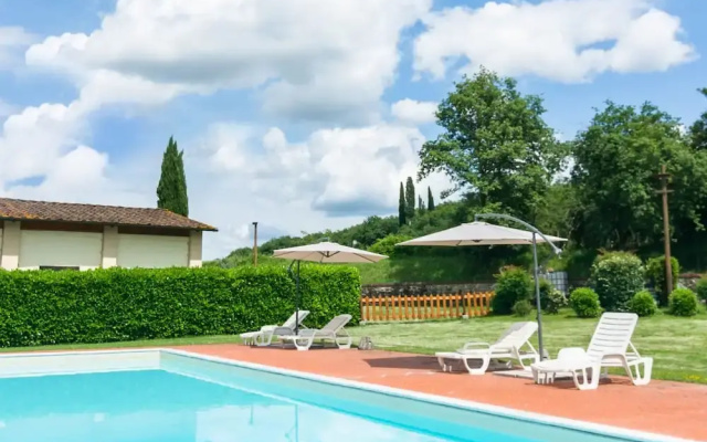 Farmhouse With Pool View