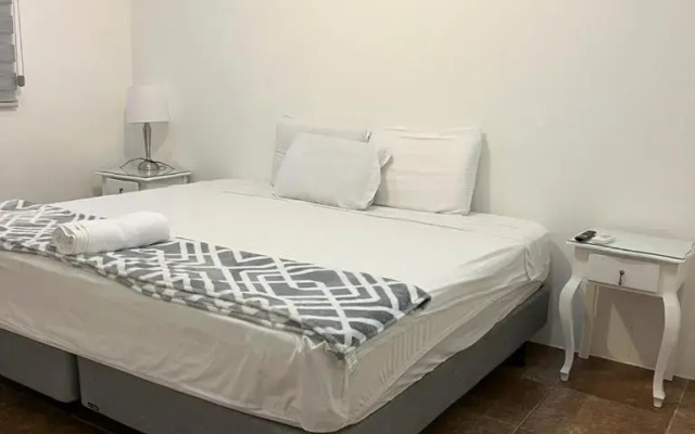 The Royalty Inn ApartmentHotel #1