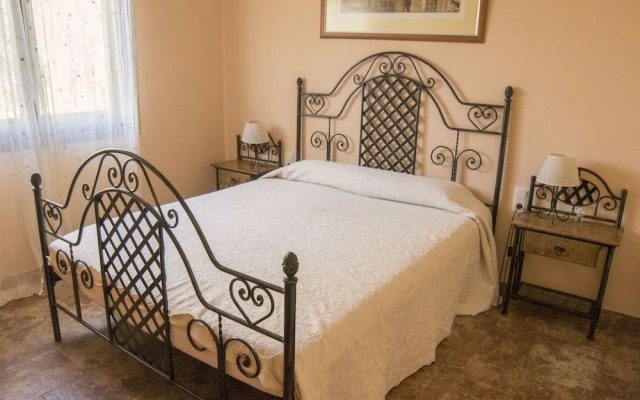Villa Lola