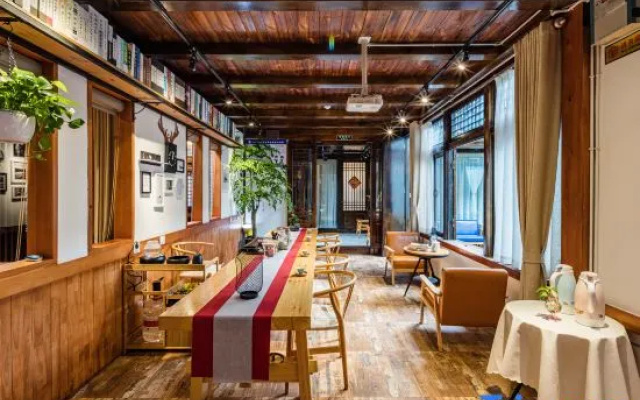 Floral Hotel·Qinggongtang Hotel (Langzhong Ancient City Flagship Store)