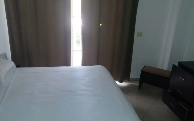 Hotel Las Palmeras / Las Estrellas
