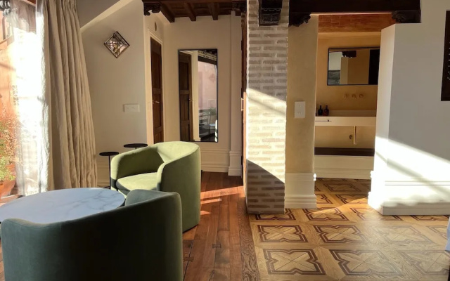 La Casa Juan Ranas