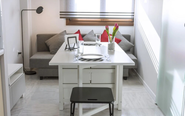 Estudio con parking y piscina en Fibes