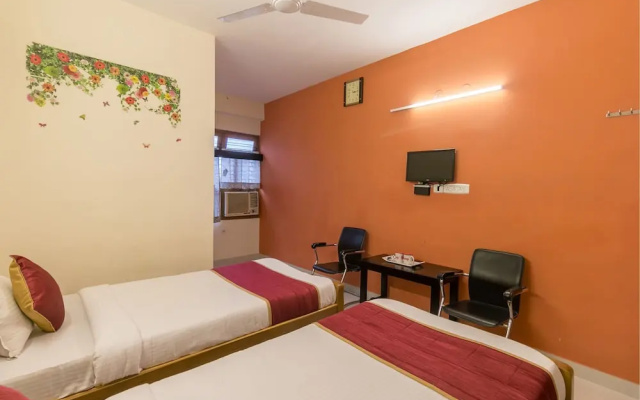 OYO  Collection O 80886 Hotel Sun City