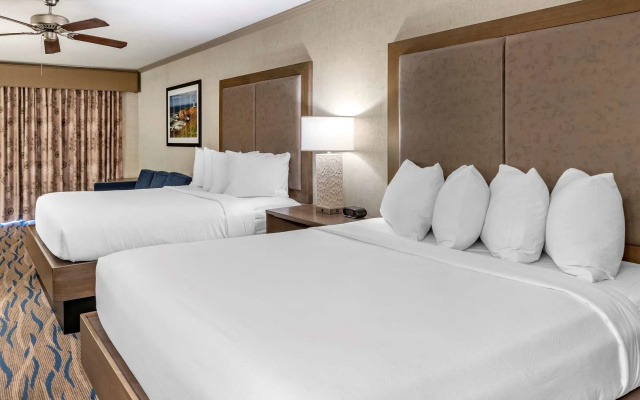Elizabeth Oceanfront Suites, an Ascend Collection Hotel
