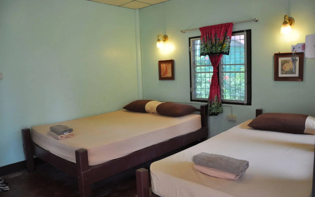 Coral Resort & Bungalows
