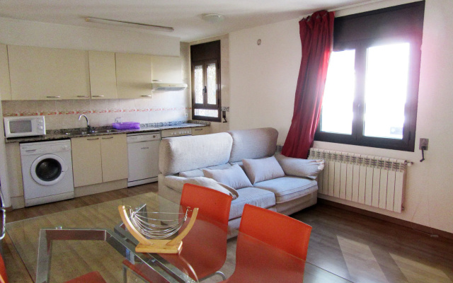 Apartamentos Pantebre 3000