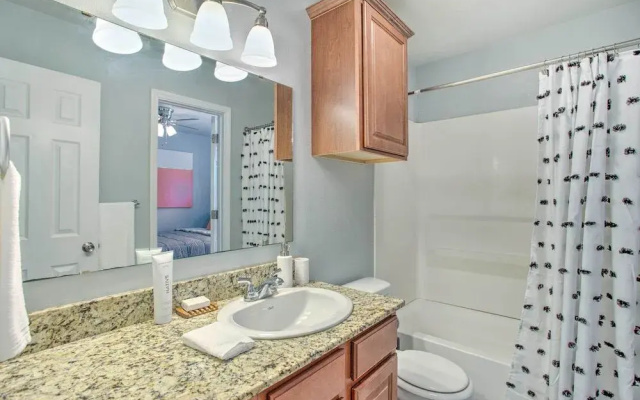 Walkable OSU Apartment - 6 Blocks to Stadium!