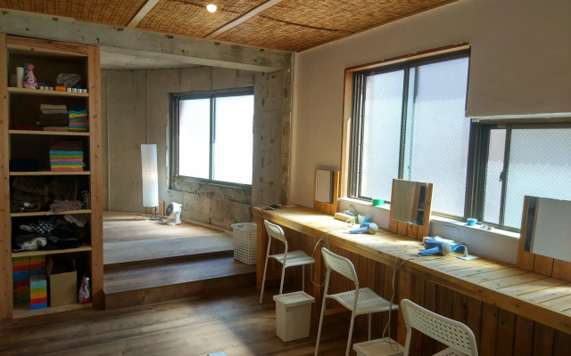 Capsule at Hakata - Hostel