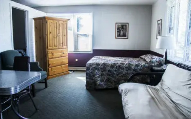 Southsider Motel