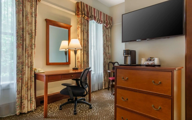 Best Western Plus Pioneer Square Hotel Downtown