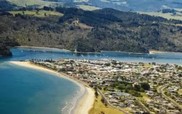 The Beach Front B & B