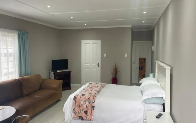Hidden Bliss Self Catering Guesthouse