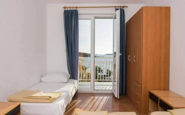 Apartment in Brodarica by the Beach